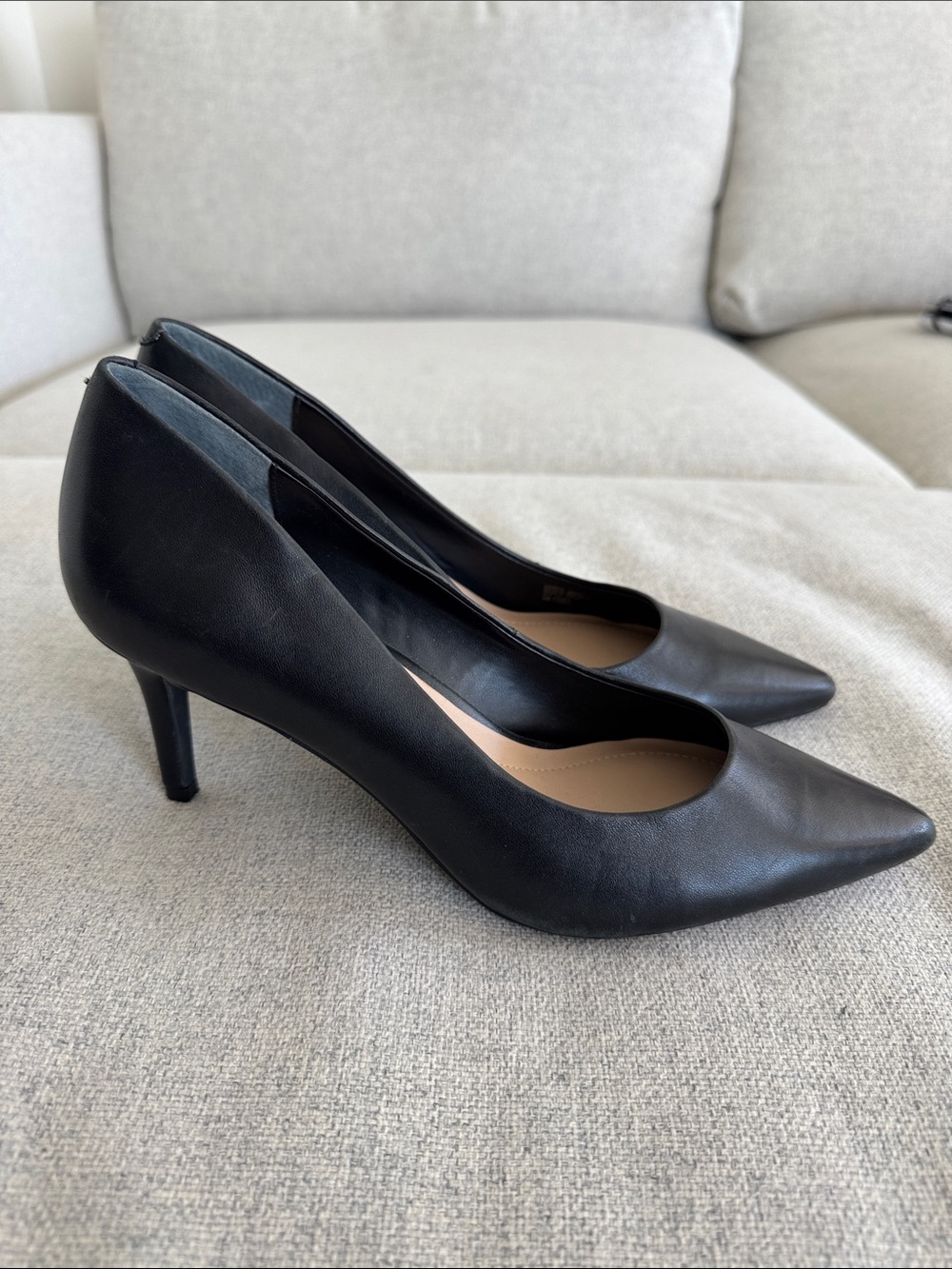 Alfani Black Pointed-Toe Mid Heel Pumps